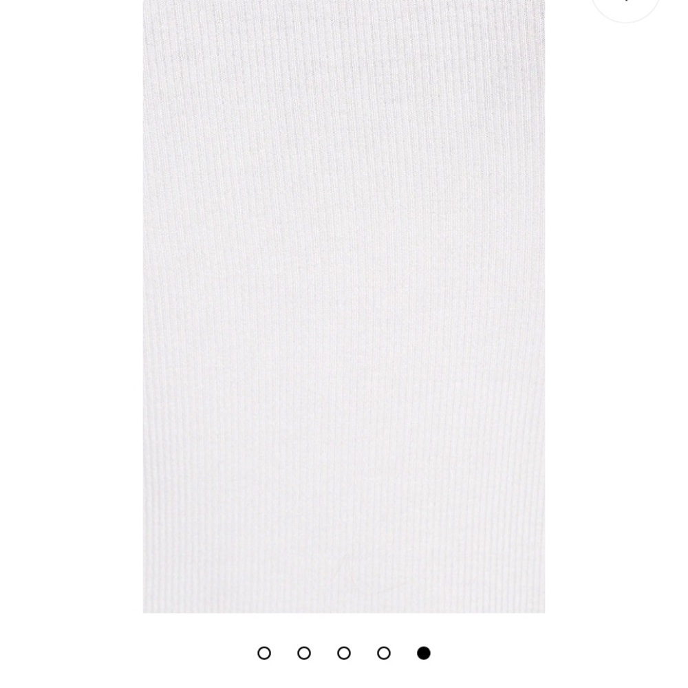 Revolve White Ribbed S Top. Worn once - Picture 5 of 8